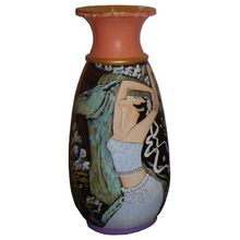 2005年度阿里巴巴第四届工艺礼品精品大赛第一阶段圆满收官，工艺美术品及礼仪用品销售迎来新契机